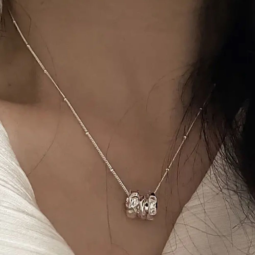 The Trio Ring Pendant Necklace in 925 silver